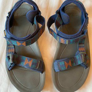 Mens size 9 Teva Sandals